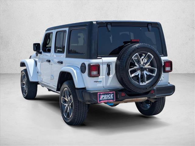Used 2024 Jeep Wrangler Unlimited AWD/4WD image 8