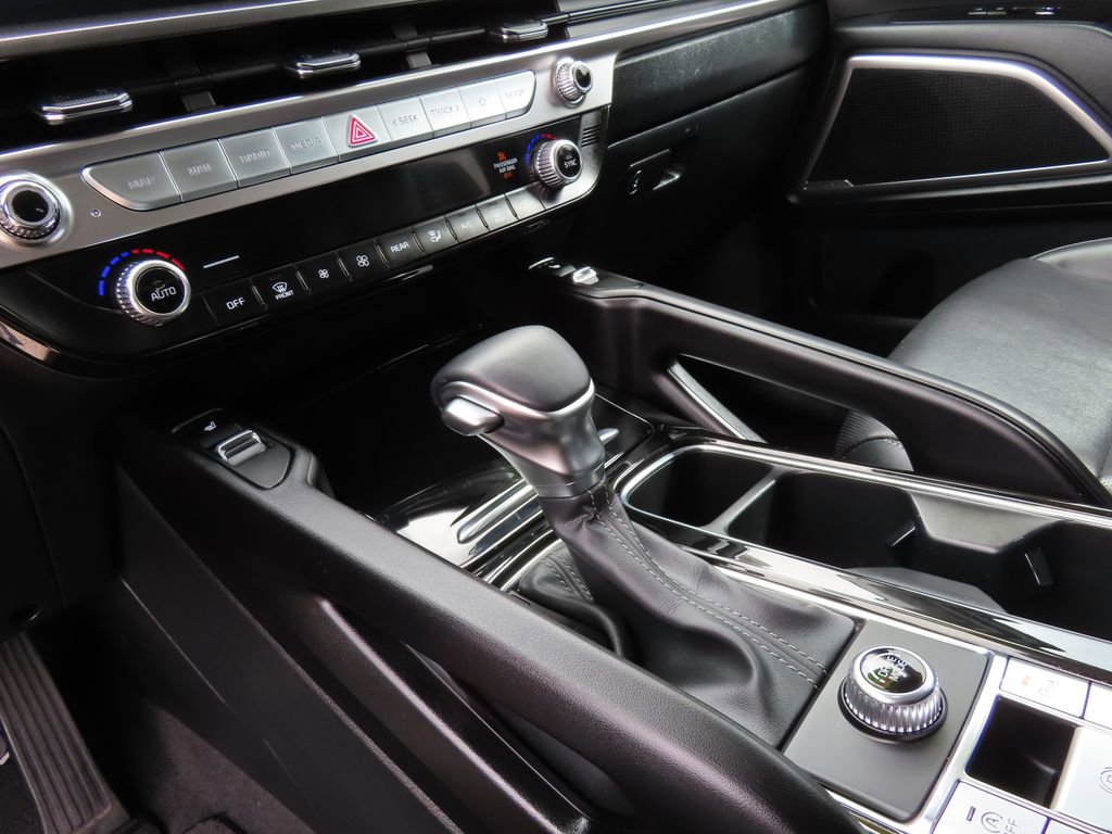 Used 2025 Kia Telluride S FWD image 6