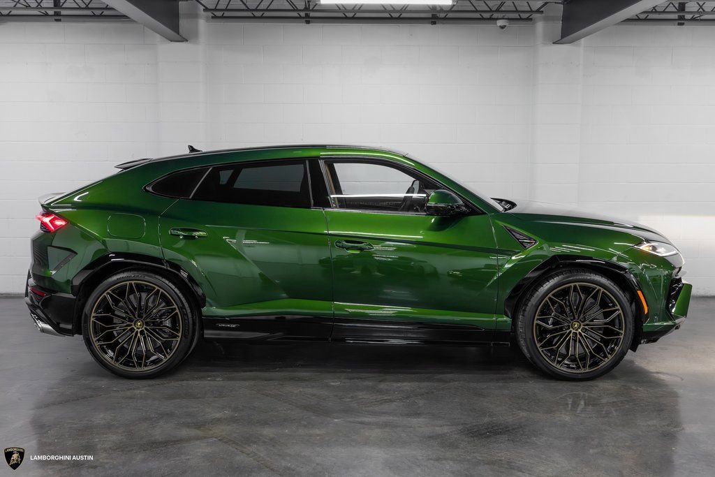 New 2025 Lamborghini Urus SE image 19