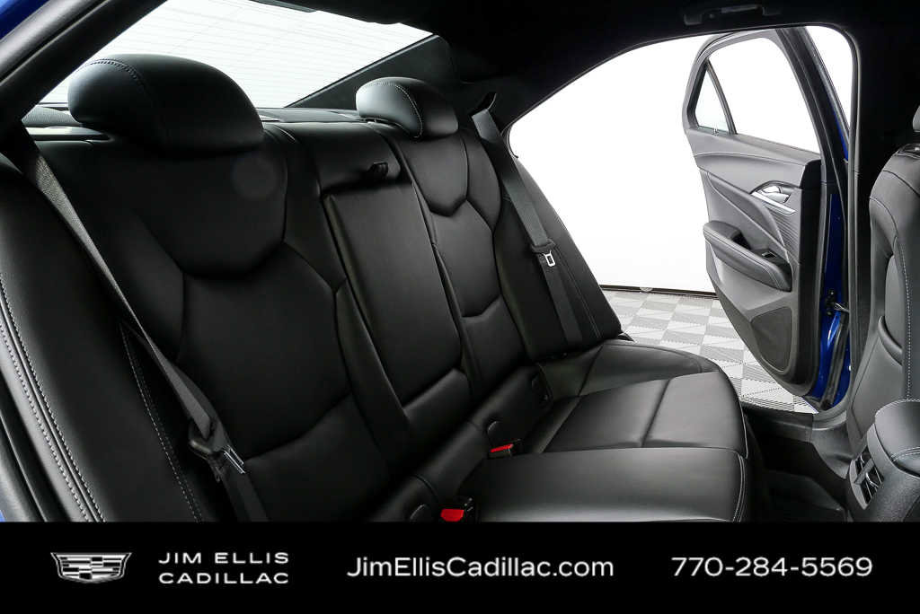 Used 2023 Cadillac CT4 Luxury w/ Cold Weather Package AWD/4WD image 19