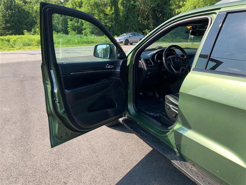 Used 2019 Jeep Grand Cherokee Trailhawk w/ Trailhawk Luxury Group image 37