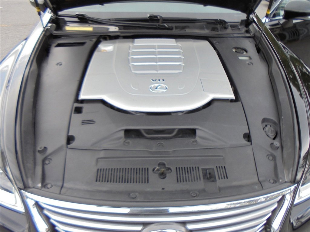 Used 2013 Lexus LS 460 AWD image 14