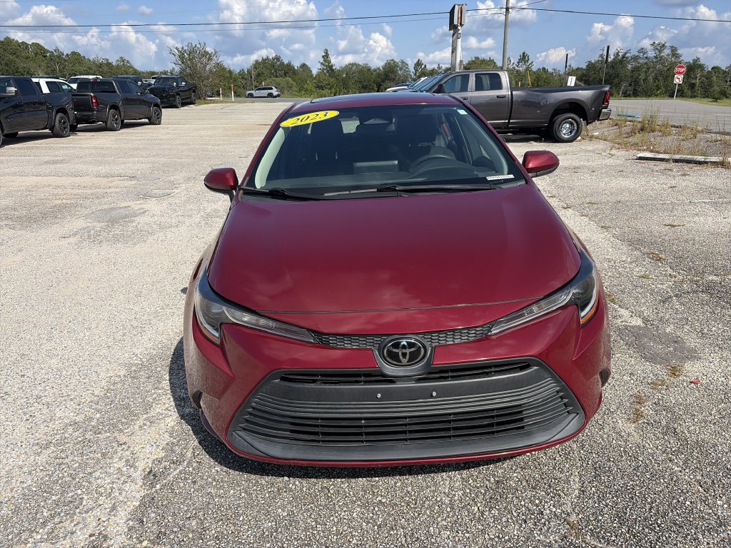 Used 2023 Toyota Corolla LE w/ LE Premium Package FWD image 9
