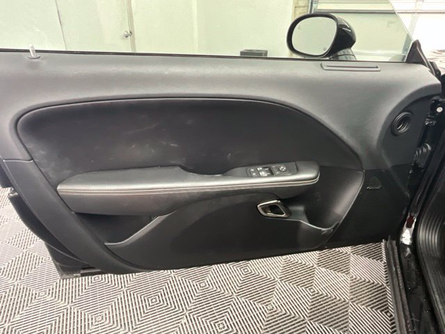 Used 2016 Dodge Challenger SRT Hellcat RWD image 13