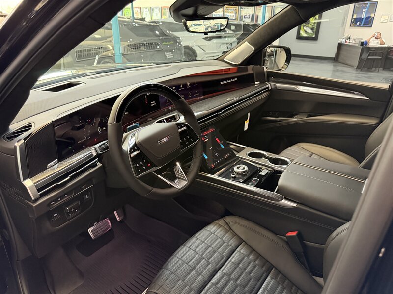Used 2026 Cadillac Escalade V w/ LPO, ONYX Package AWD/4WD image 13
