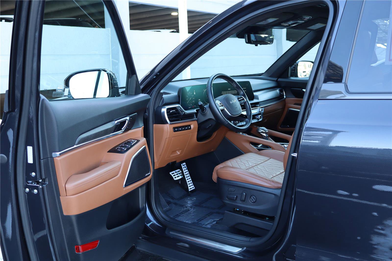 Used 2025 Kia Telluride SX Prestige X-Line image 12