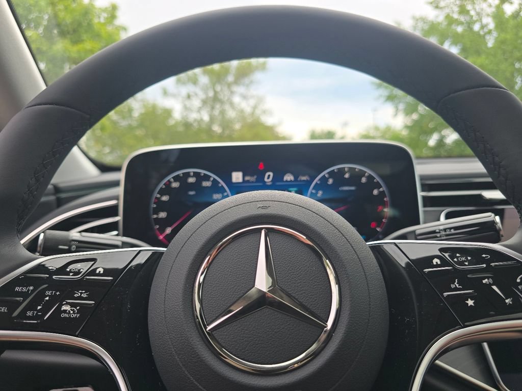 New 2027 Mercedes-Benz E 350 4MATIC Sedan image 29