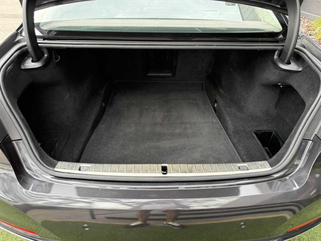 Used 2022 BMW 740i RWD image 36