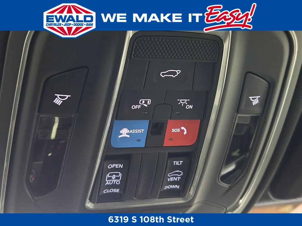 New 2025 Jeep Grand Cherokee Laredo X image 9