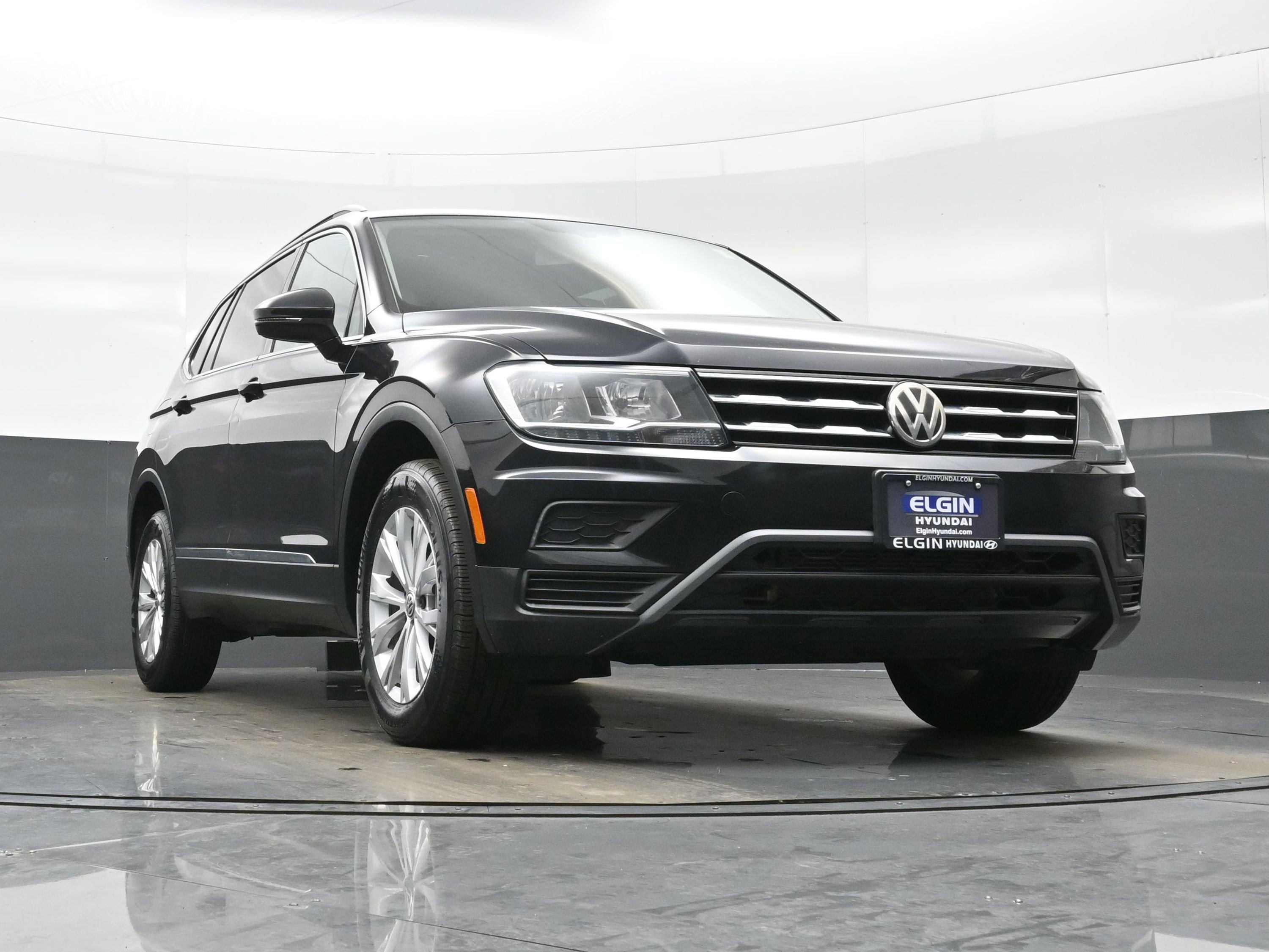 Used 2018 Volkswagen Tiguan SE image 32