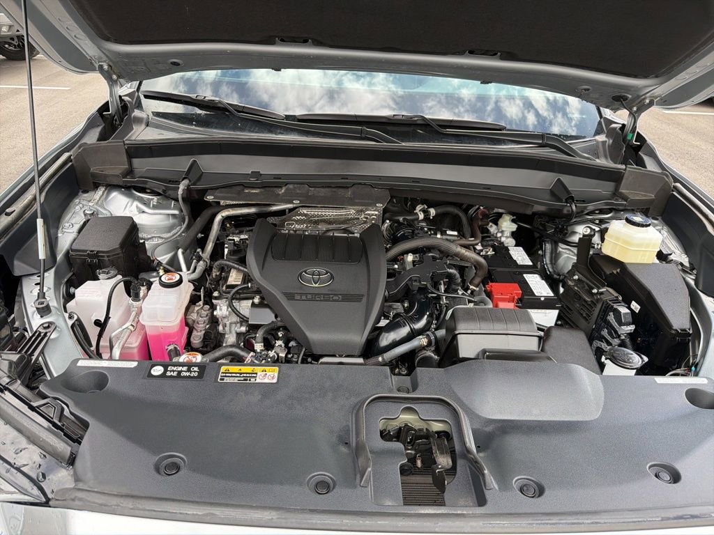 Used 2025 Toyota Grand Highlander AWD image 34