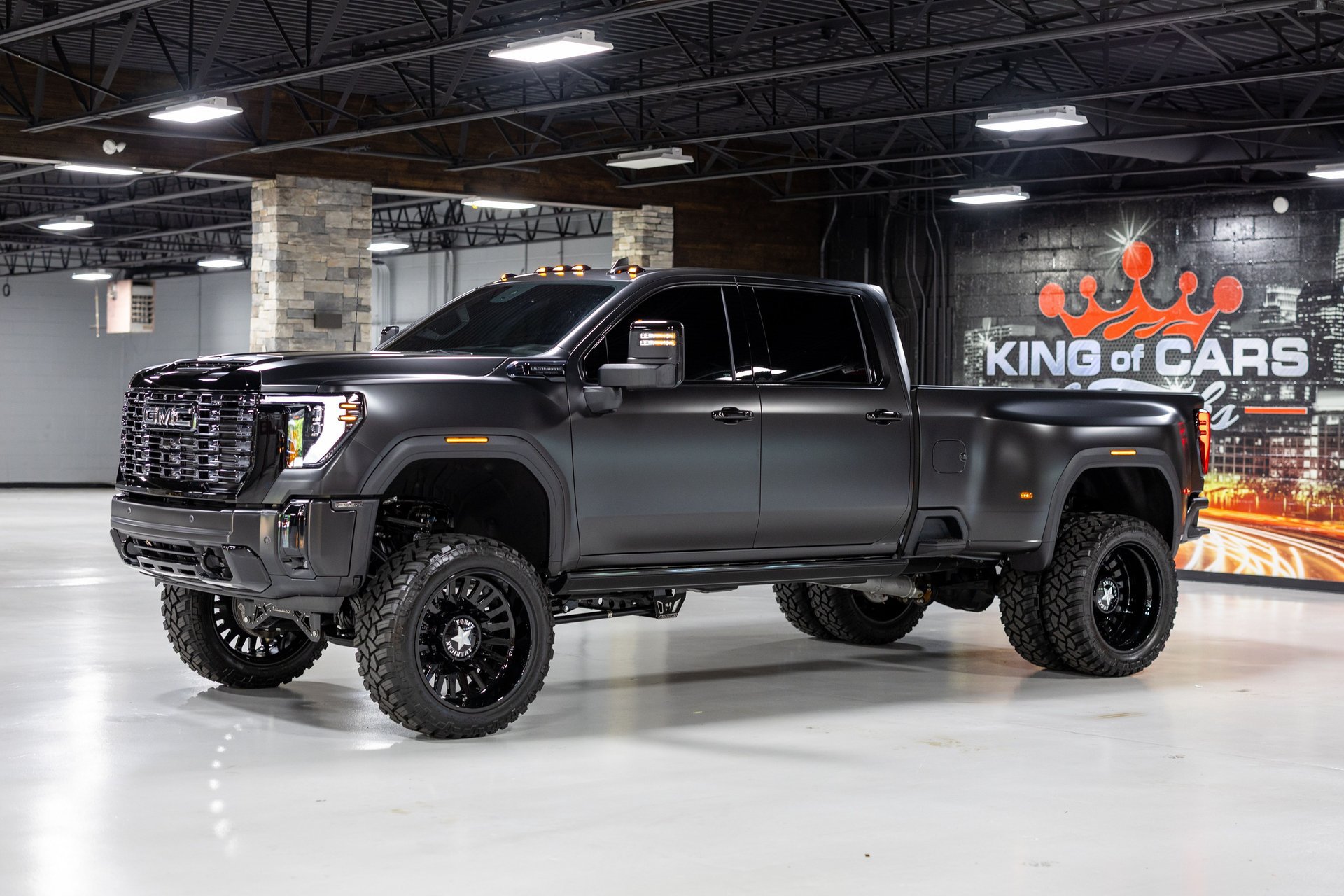 Used 2026 GMC Sierra 3500 Denali Ultimate AWD/4WD image 13