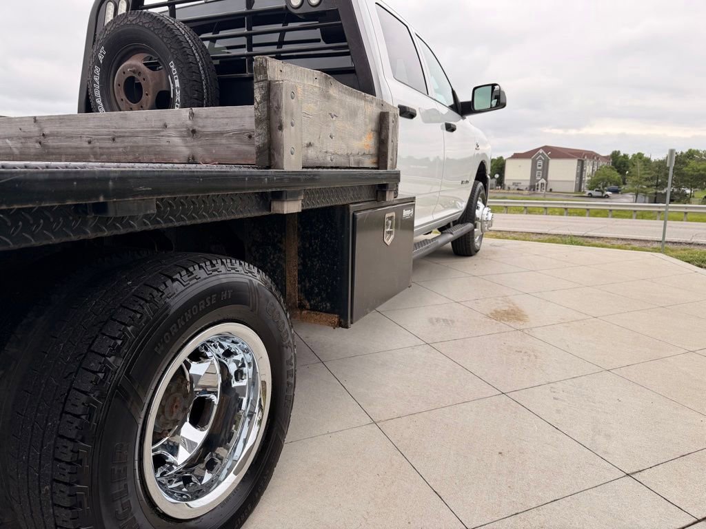 Used 2021 RAM 3500 Tradesman w/ Chrome Appearance Group AWD/4WD image 32
