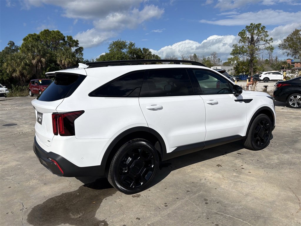 Certified 2025 Kia Sorento SX Prestige w/ Olive Brown Leather Package image 9