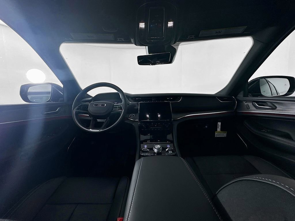New 2025 Jeep Grand Cherokee L Overland w/ Luxury Tech Group IV image 9