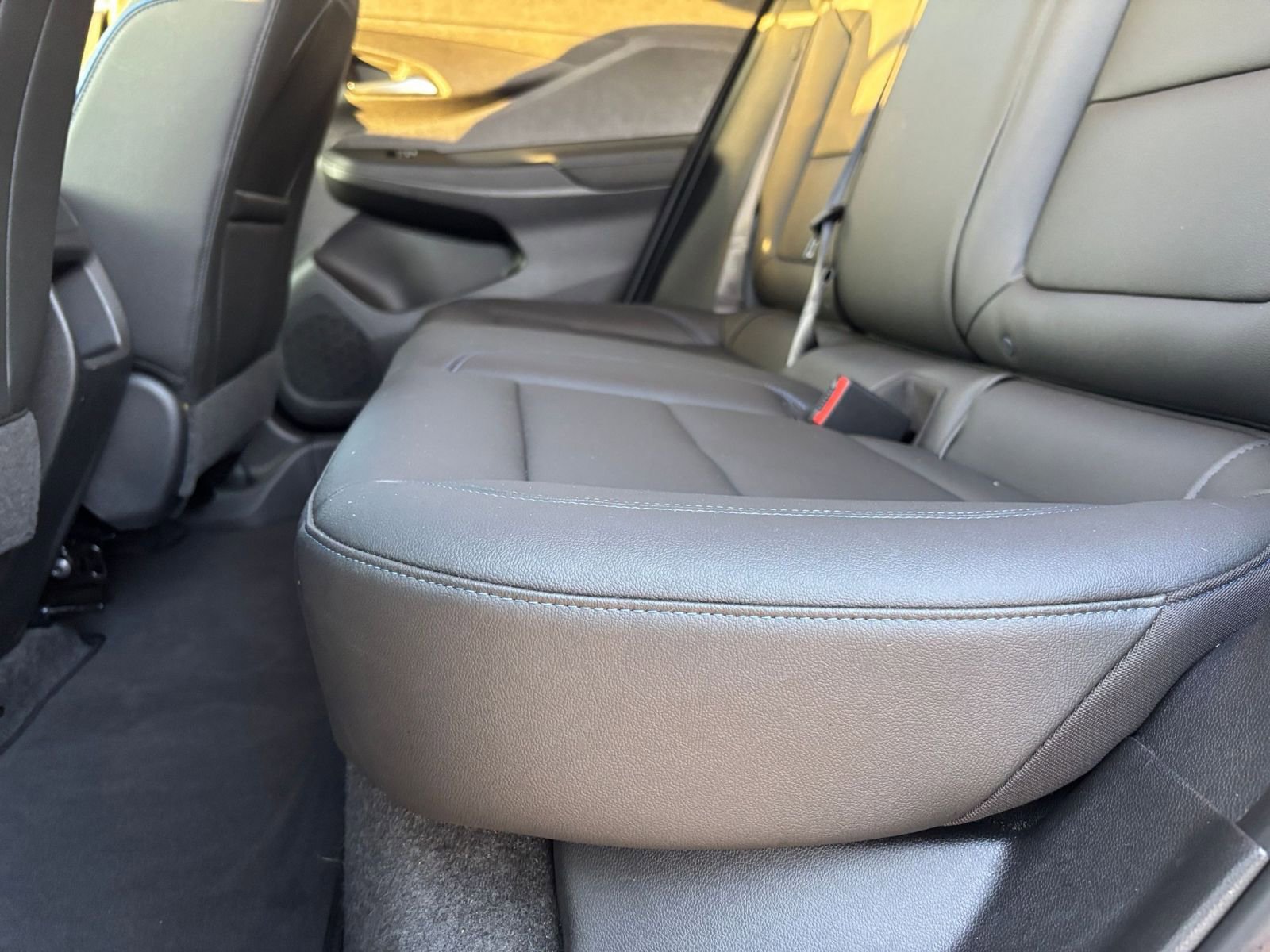 Used 2025 Buick Envista Sport Touring image 25