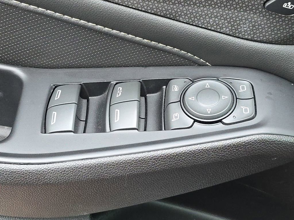 Used 2023 Chevrolet Traverse Premier w/ Redline Edition AWD/4WD image 23