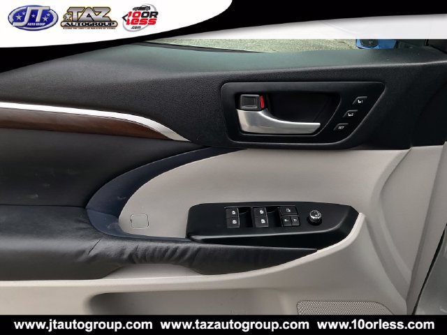 Used 2014 Toyota Highlander Limited FWD image 11