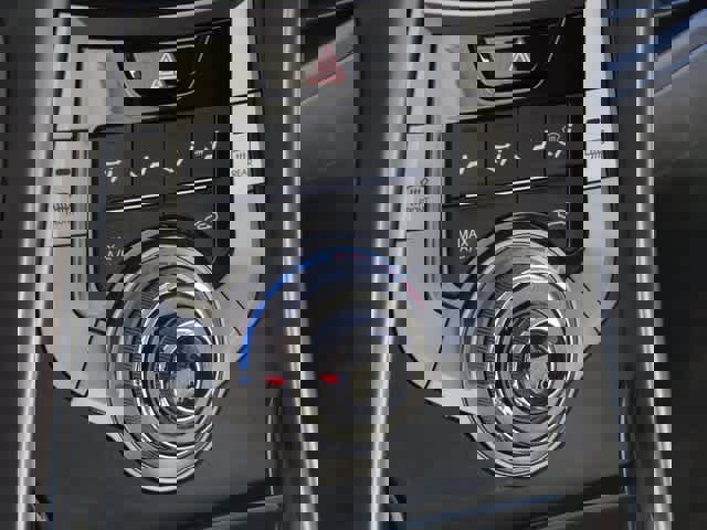 Used 2013 Hyundai Elantra GLS image 13