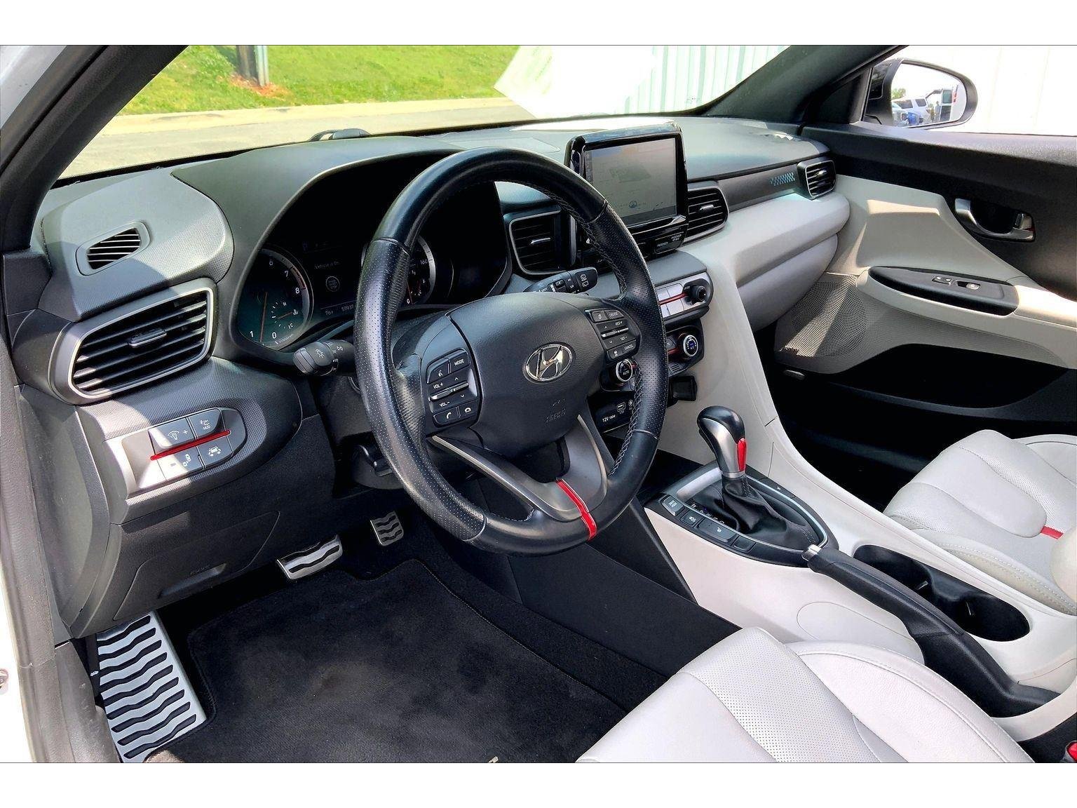 Used 2019 Hyundai Veloster Turbo Ultimate FWD image 10