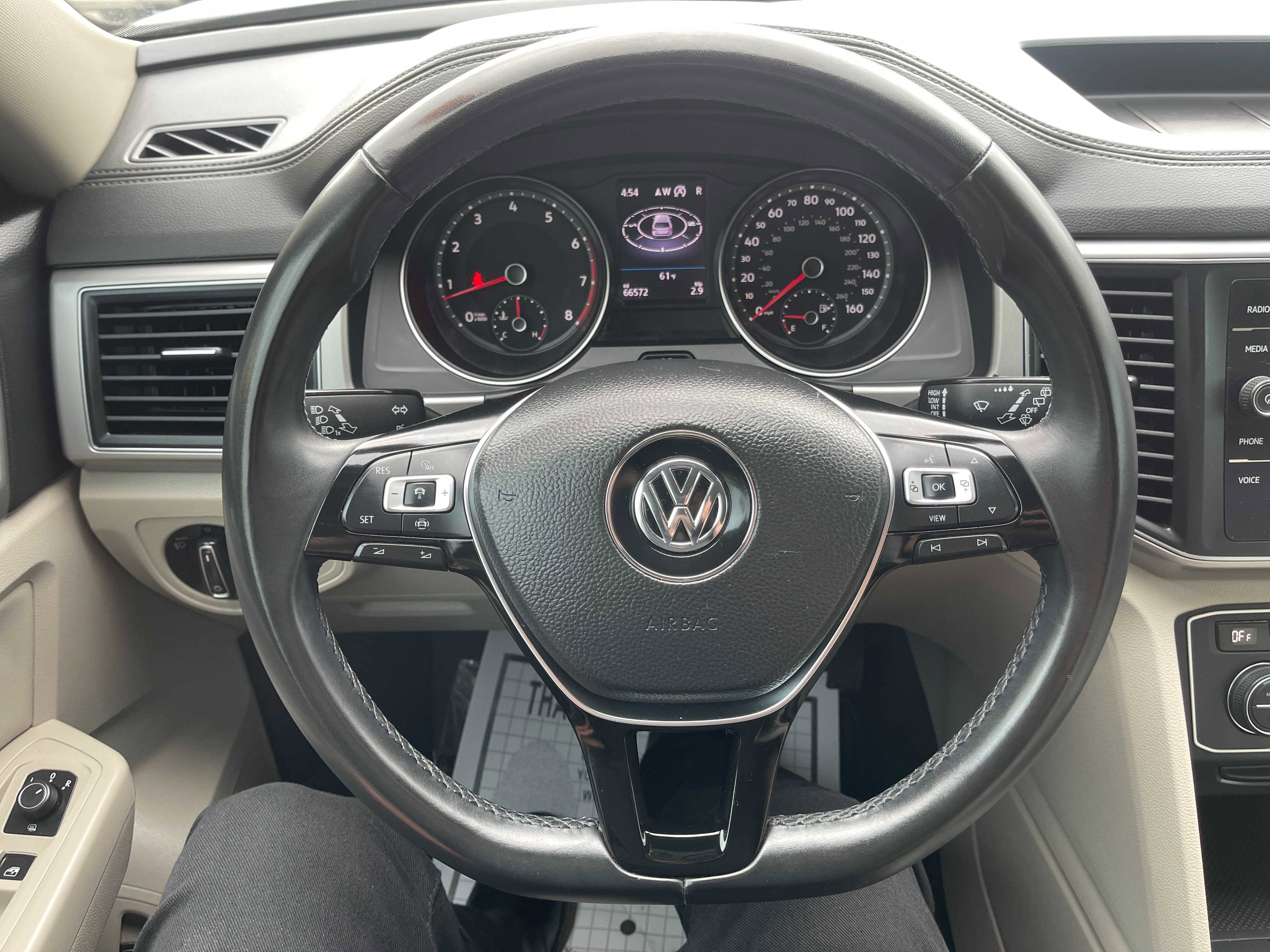 Used 2019 Volkswagen Atlas SE w/ Towing Package FWD image 32