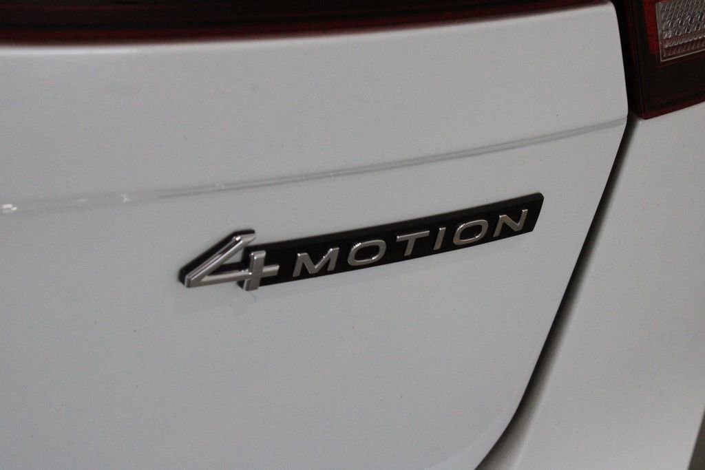 Used 2022 Volkswagen Tiguan S image 40