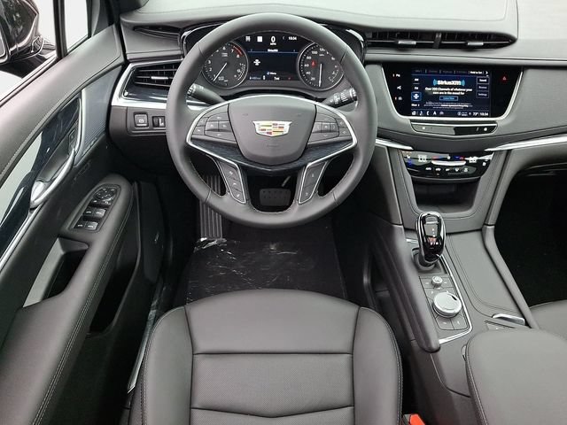 New 2026 Cadillac XT5 Premium Luxury w/ LPO, ONYX Package AWD/4WD image 6