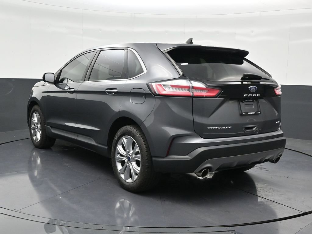 Used 2021 Ford Edge Titanium image 3
