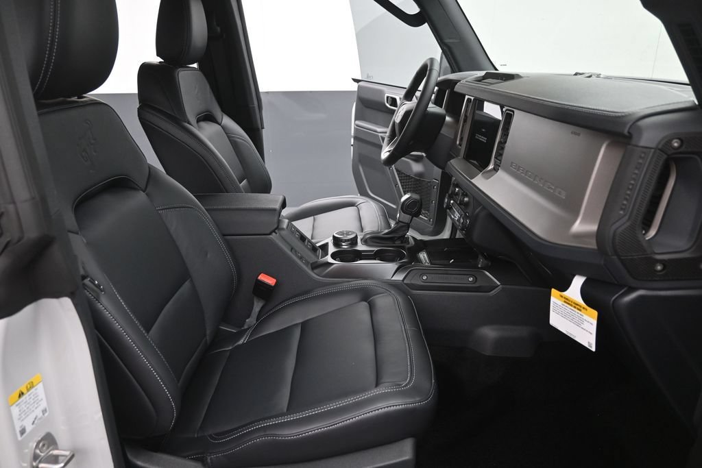 New 2026 Ford Bronco Outer Banks AWD/4WD image 24