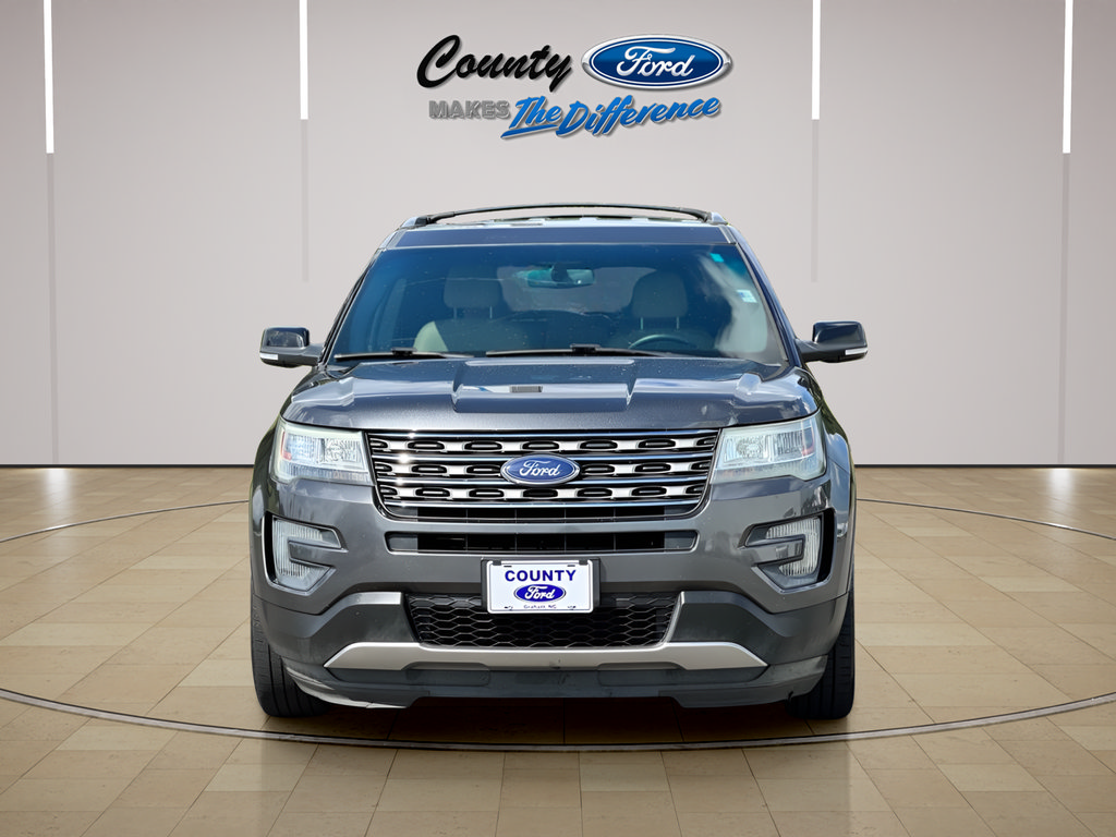 Used 2016 Ford Explorer XLT w/ Equipment Group 201A FWD image 10