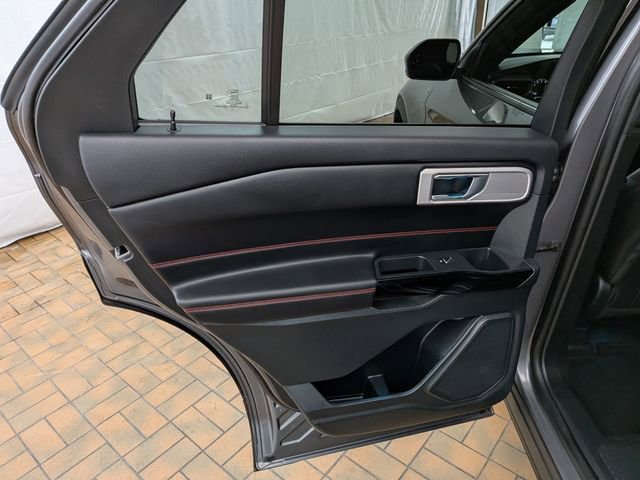 Certified 2024 Ford Explorer ST-Line w/ Class IV Trailer Tow Package image 22