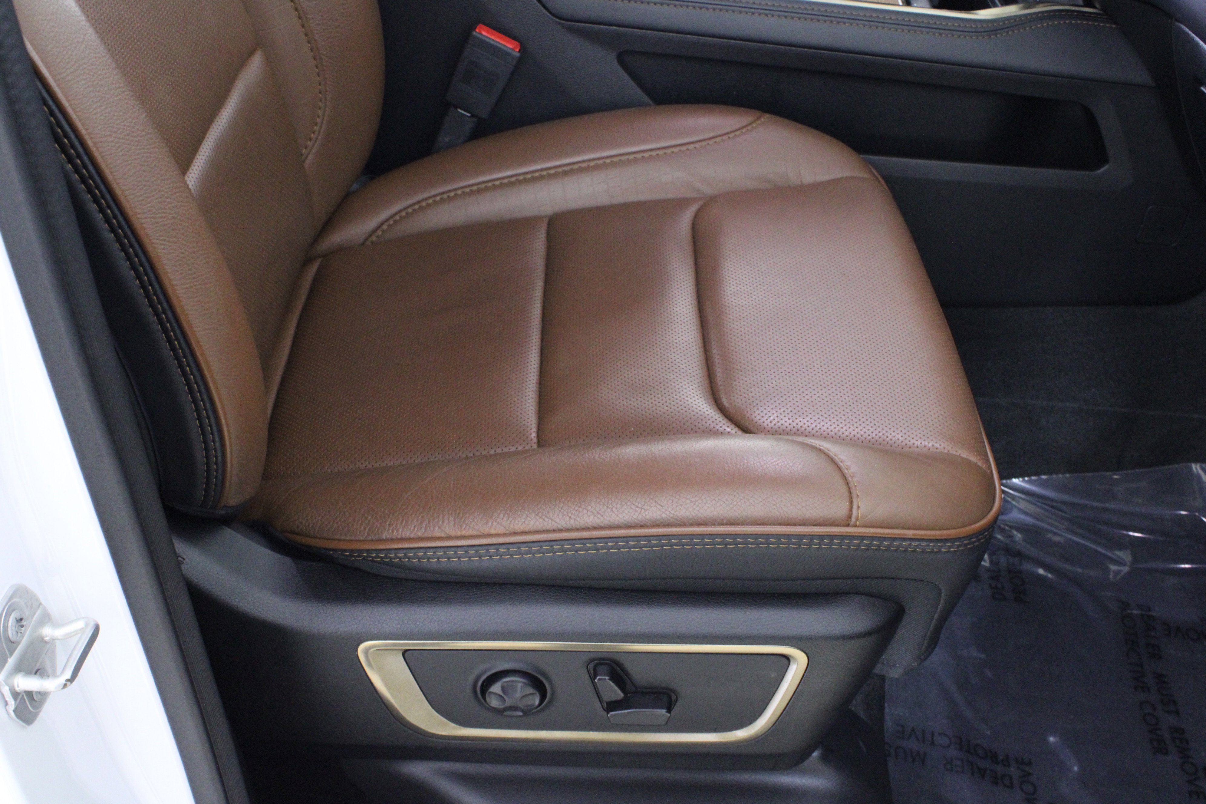 Used 2023 RAM 1500 Limited w/ Body Color Bumper Group image 20