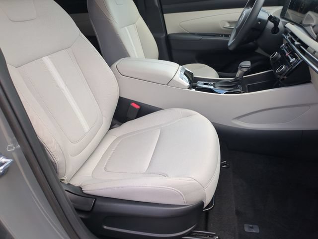 Certified 2025 Hyundai Tucson SEL FWD image 18