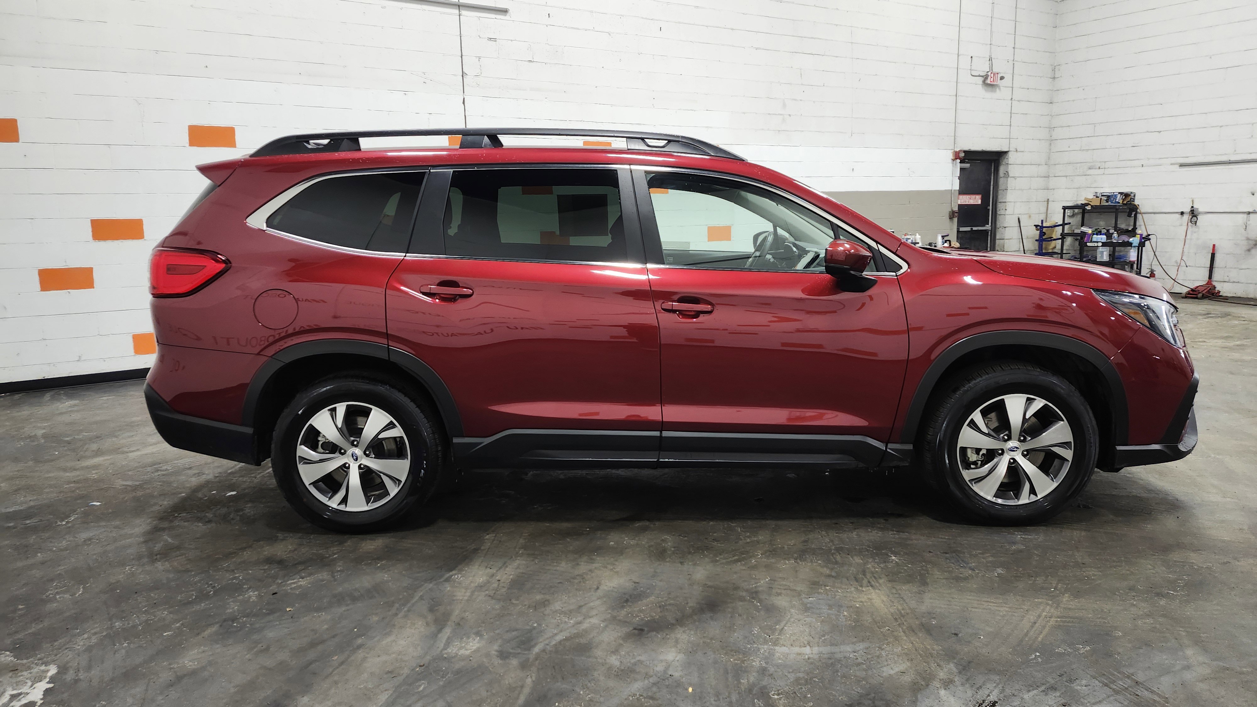 Used 2025 Subaru Ascent Premium image 19