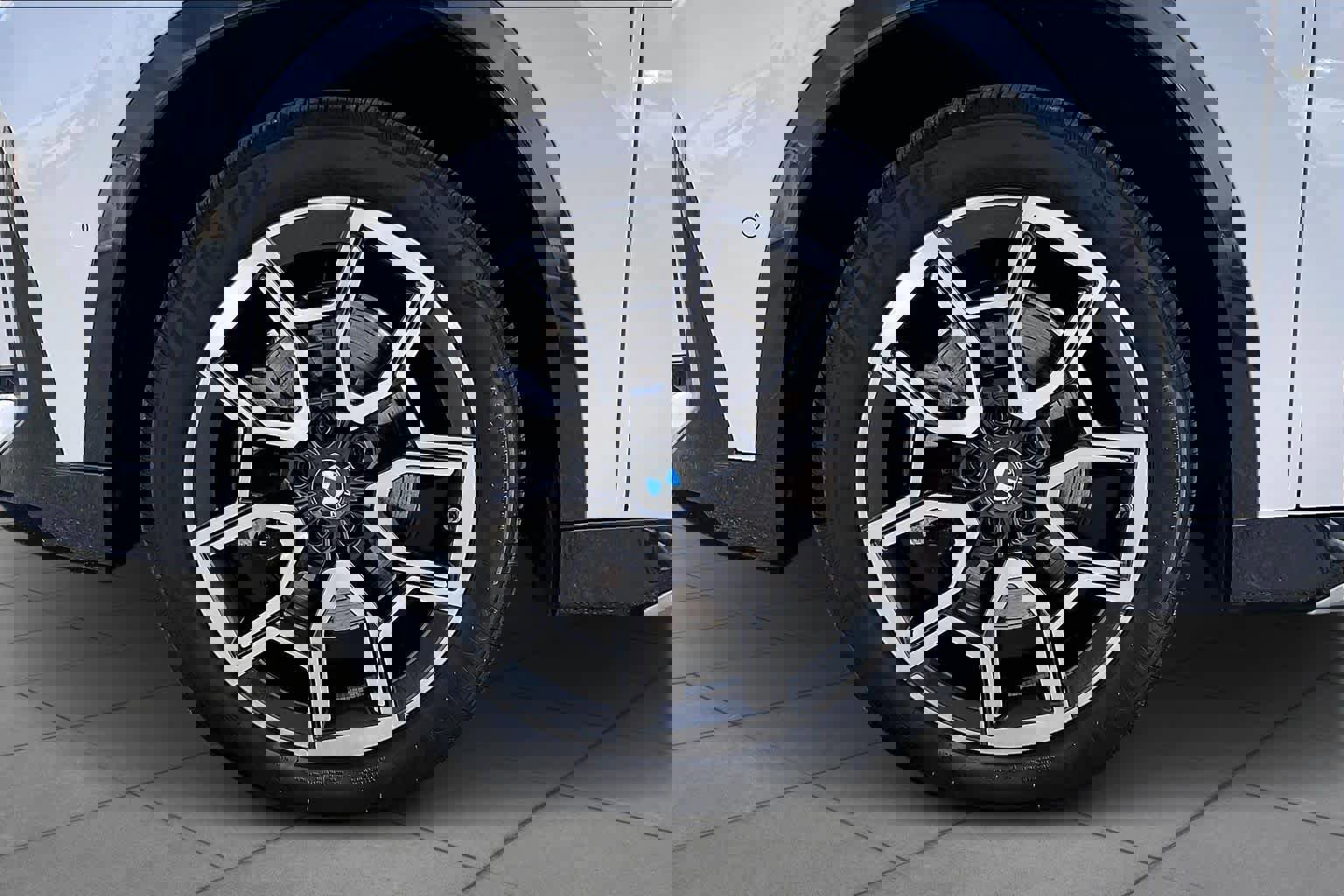 Used 2024 BMW X1 xDrive28i w/ Premium Package image 10