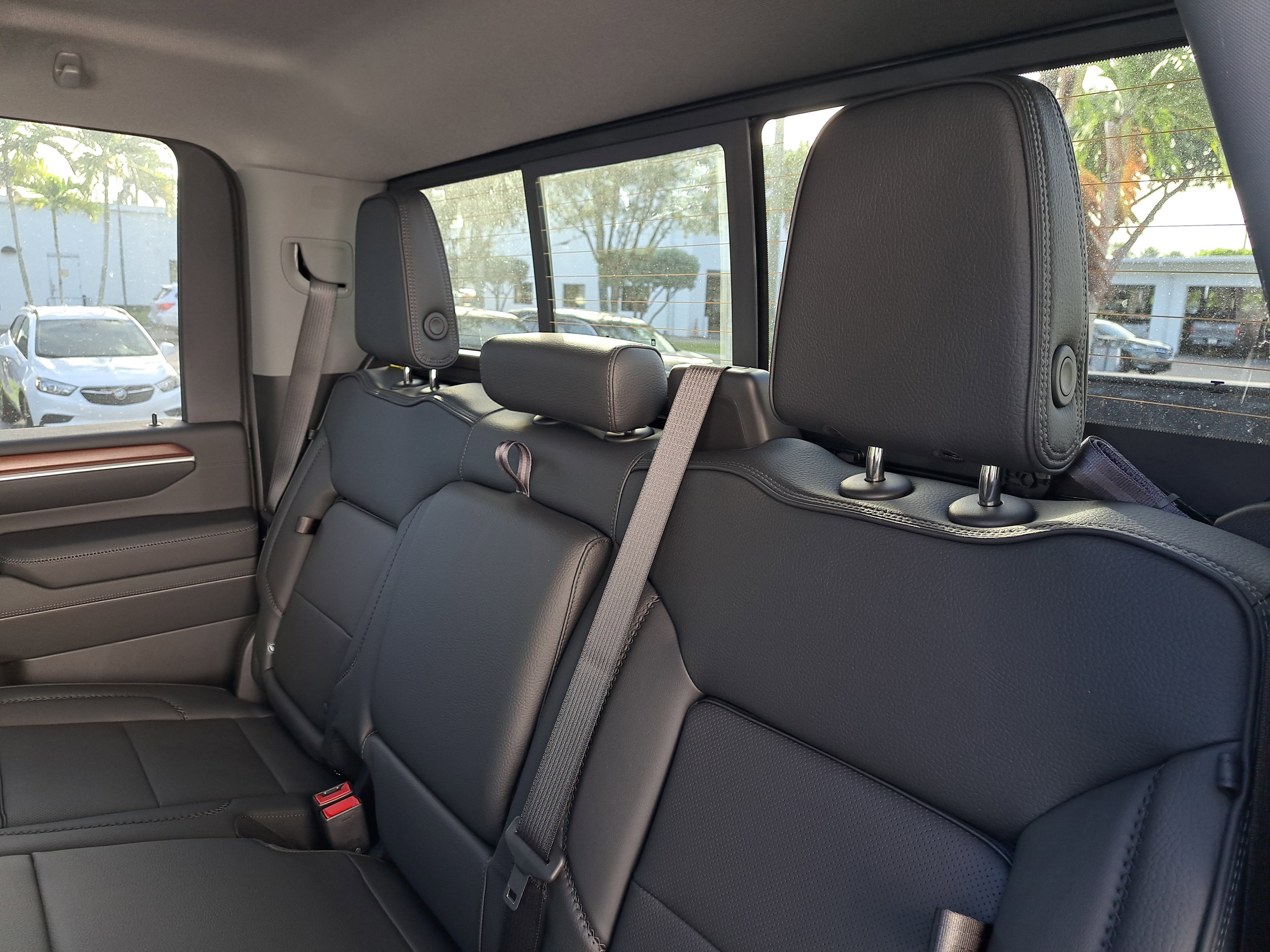 New 2026 GMC Sierra 2500 Denali w/ Denali Reserve Package image 12