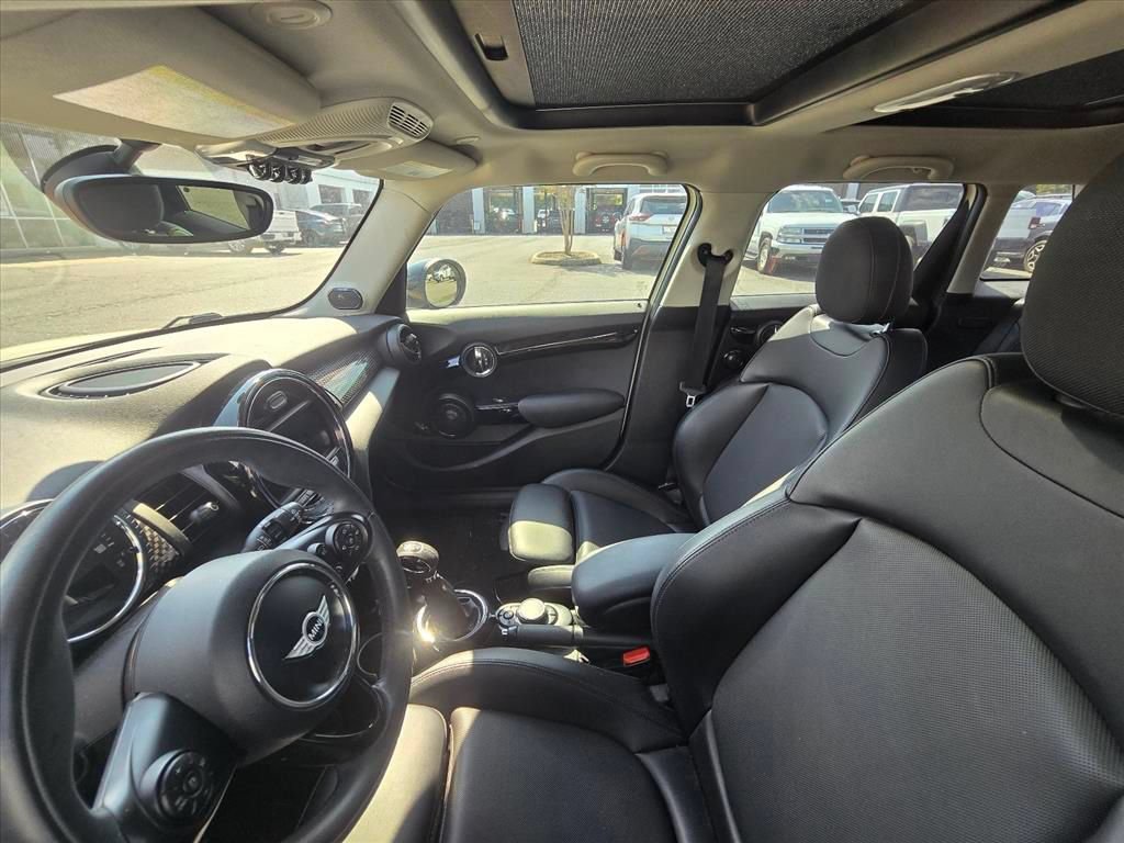 Used 2016 MINI Cooper S FWD image 4