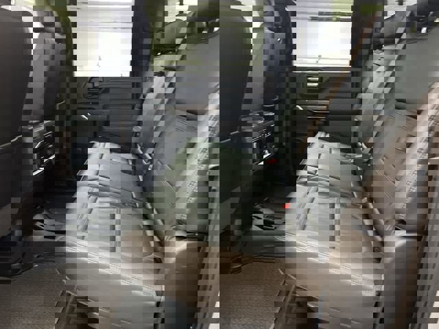 Used 2023 GMC Sierra 2500 Denali w/ Denali Ultimate Package image 26