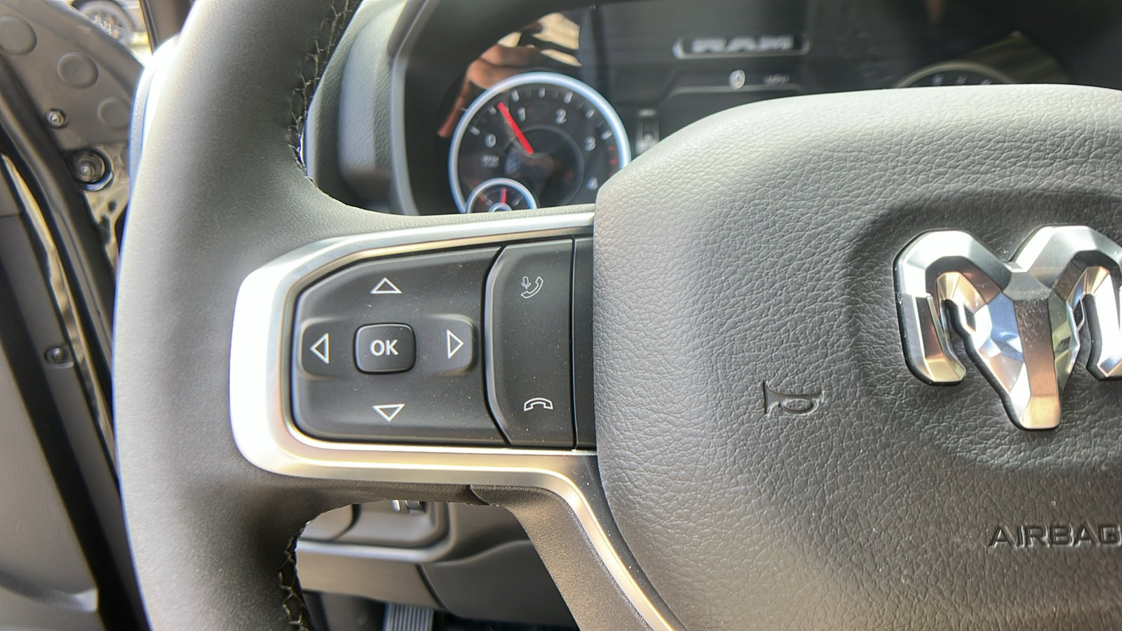 New 2025 RAM 5500 4x4 Regular Cab image 21