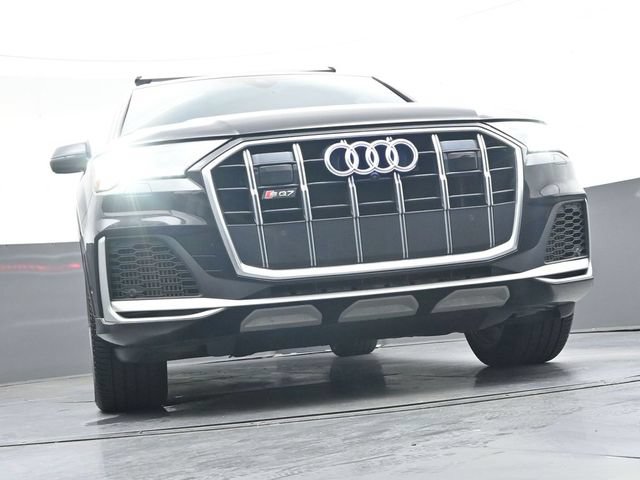 Used 2023 Audi SQ7 Prestige AWD/4WD image 40