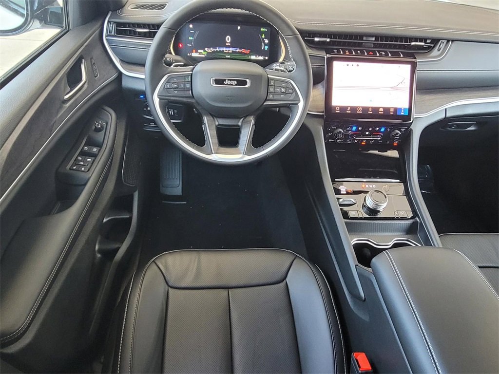 New 2025 Jeep Grand Cherokee Limited 4xe image 12