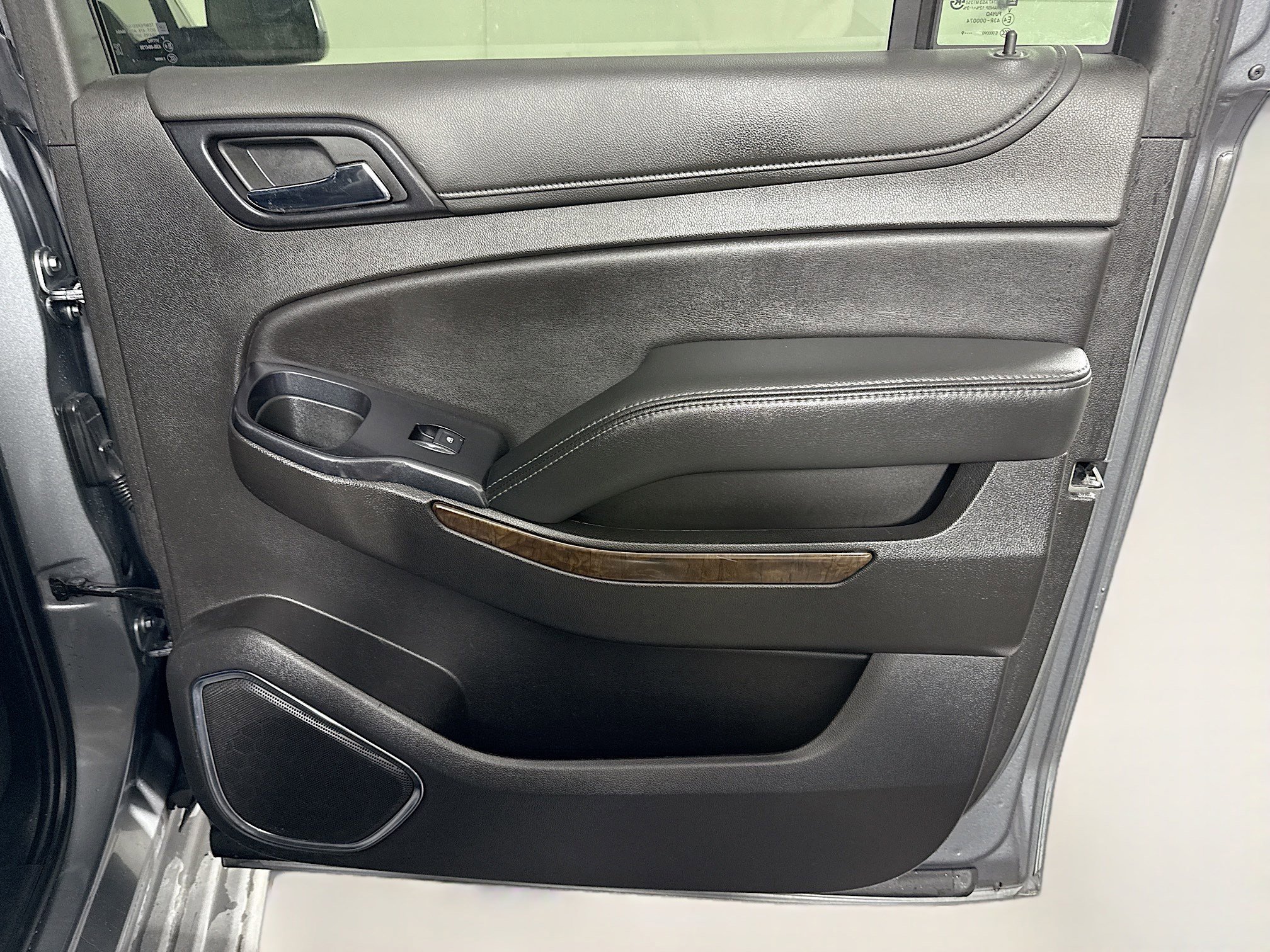 Used 2019 Chevrolet Suburban LT AWD/4WD image 26