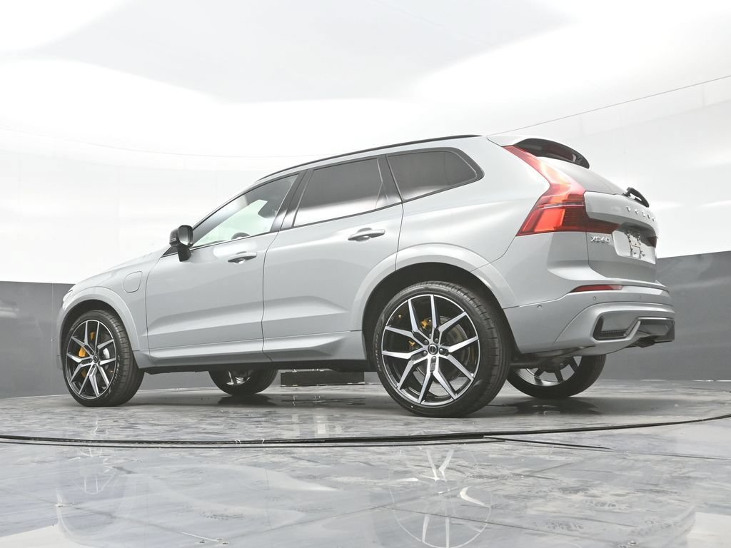 New 2026 Volvo XC60 T8 Polestar w/ Protection Package Premier AWD/4WD image 32