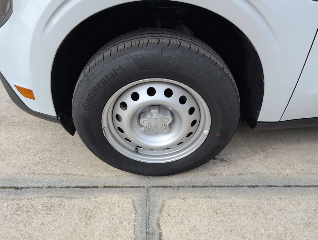 New 2026 Ford Maverick XL image 17