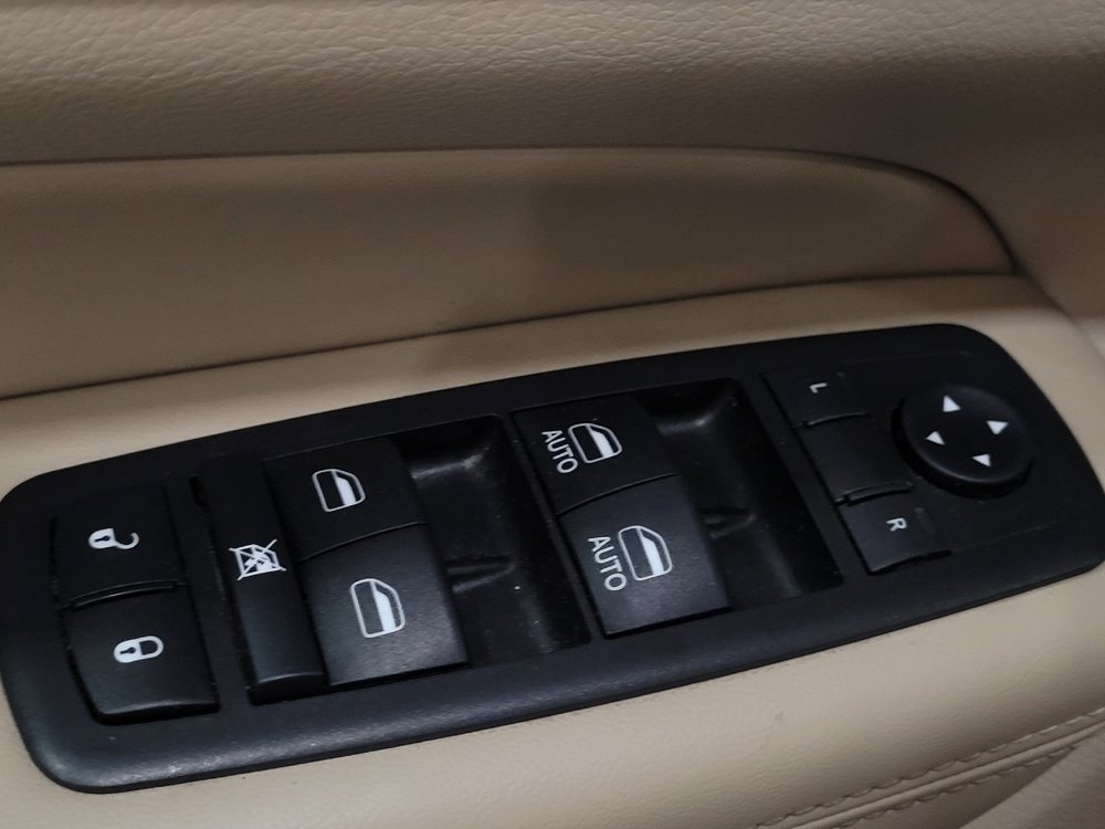 Used 2019 Jeep Grand Cherokee Limited AWD/4WD image 27