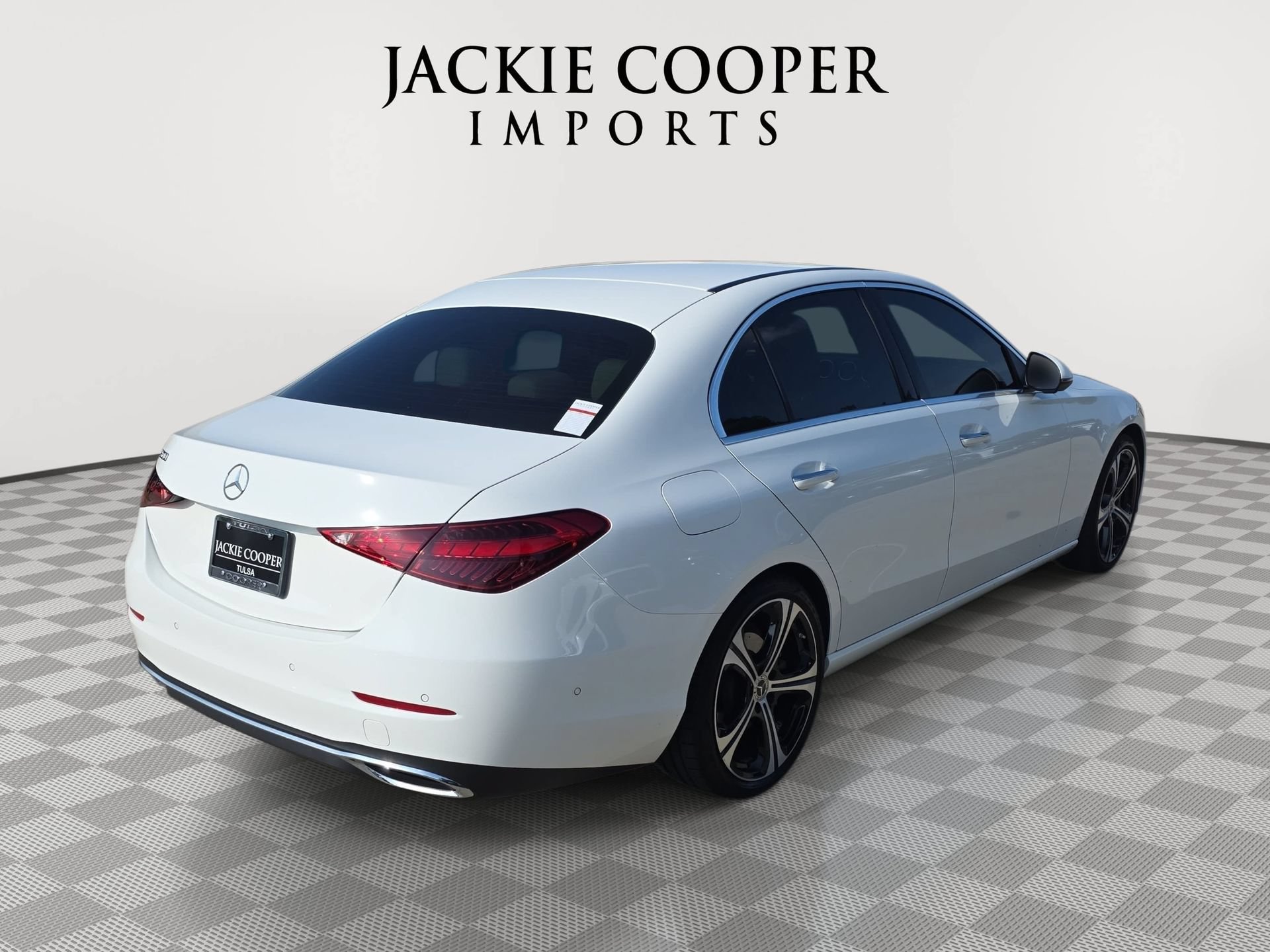 Used 2024 Mercedes-Benz C 300 Sedan image 5