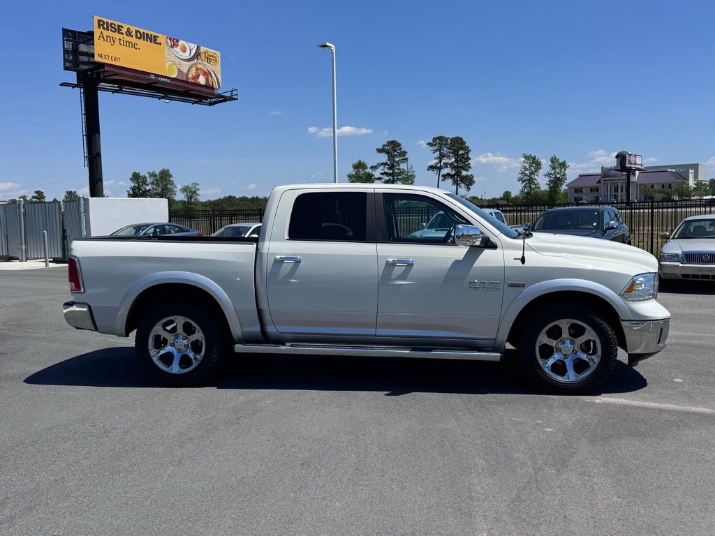 Used 2018 RAM 1500 Laramie w/ Convenience Group AWD/4WD image 7
