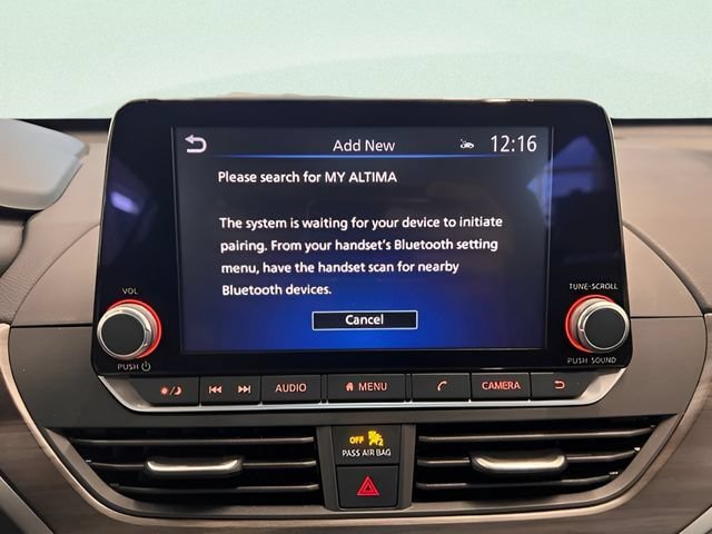 Used 2025 Nissan Altima 2.5 SV FWD image 16