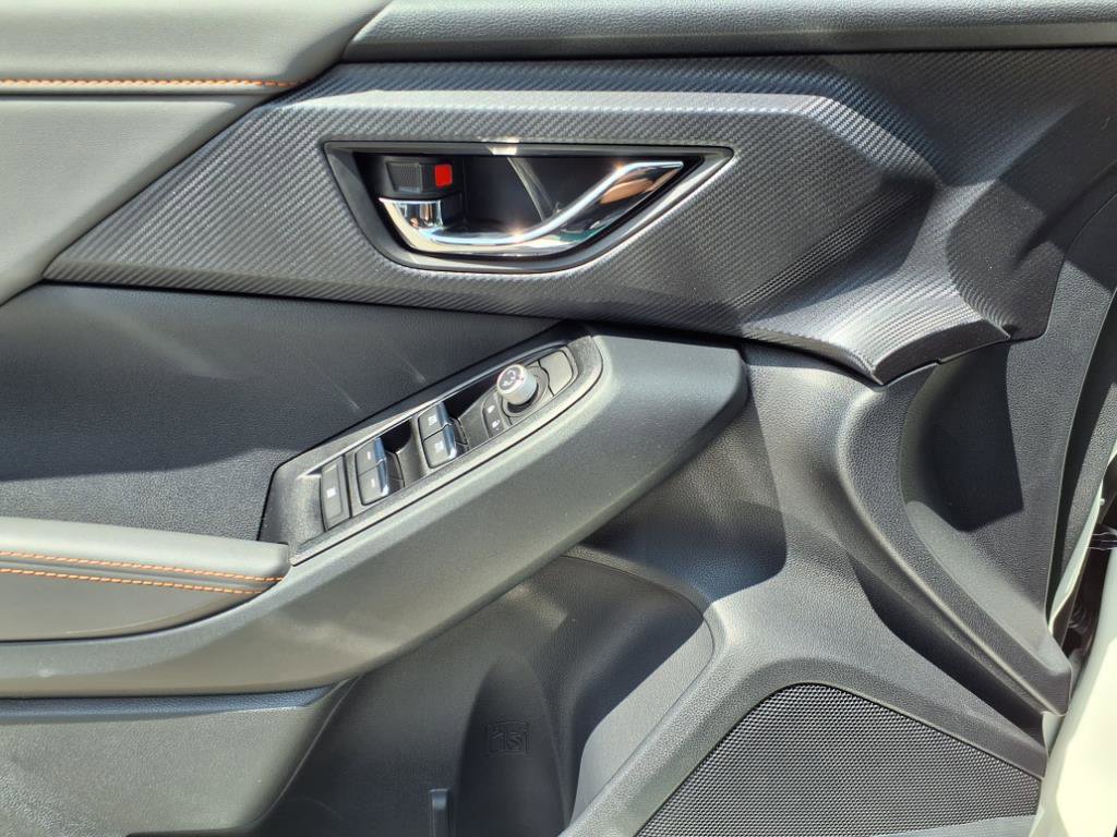 New 2025 Subaru Crosstrek 2.5i Limited w/ Crosstrek Mirror Package image 7