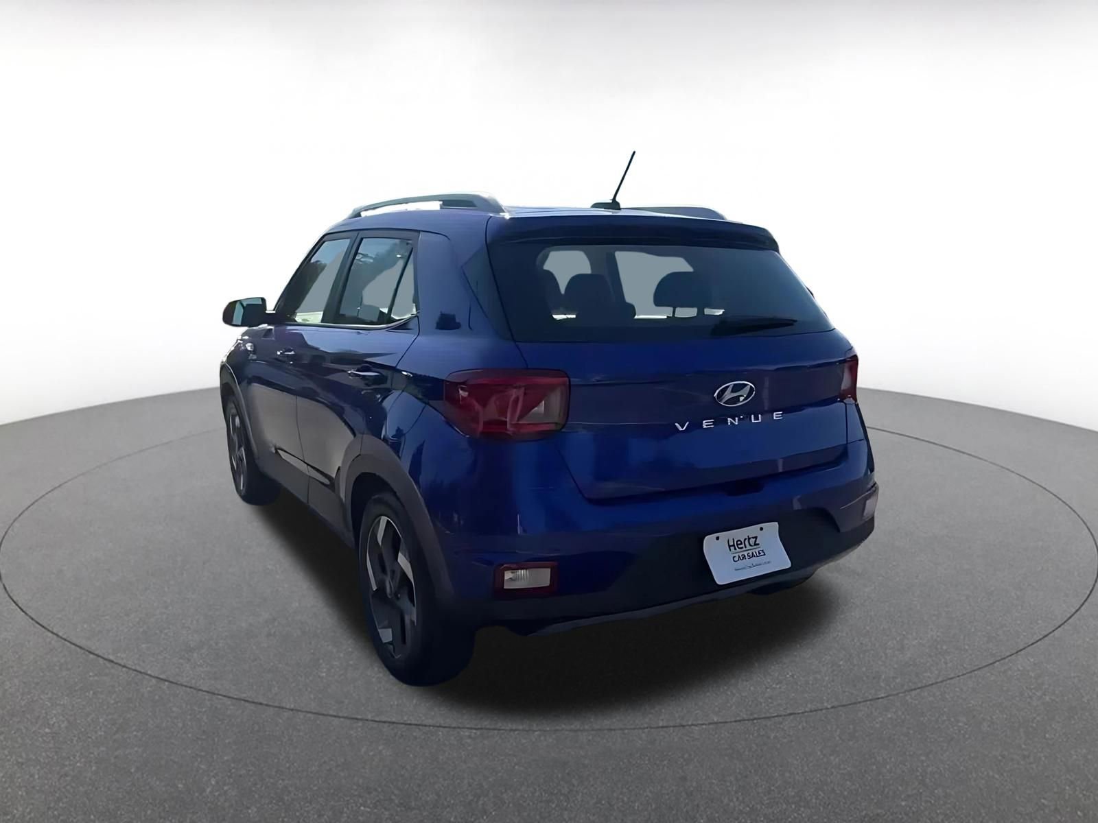 Used 2025 Hyundai Venue SEL image 11